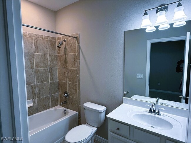 property at 9444 Glenforest Dr