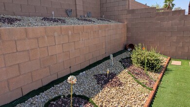 653 Timberfalls Ln in Henderson, NV - Building Photo - Building Photo