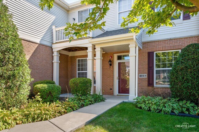 8814 Concord Ln in Justice, IL - Building Photo - Building Photo