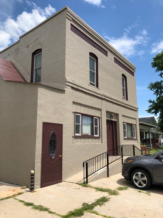 524 W 8th St, Unit 4 in Grand Island, NE - Building Photo