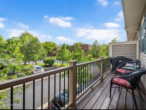 1405 S Fairfield Ave in Lombard, IL - Foto de edificio - Building Photo