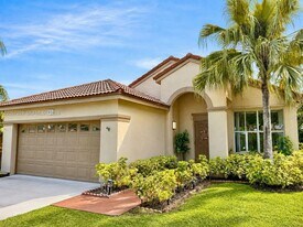 825 Falling Water Rd in Weston, FL - Building Photo