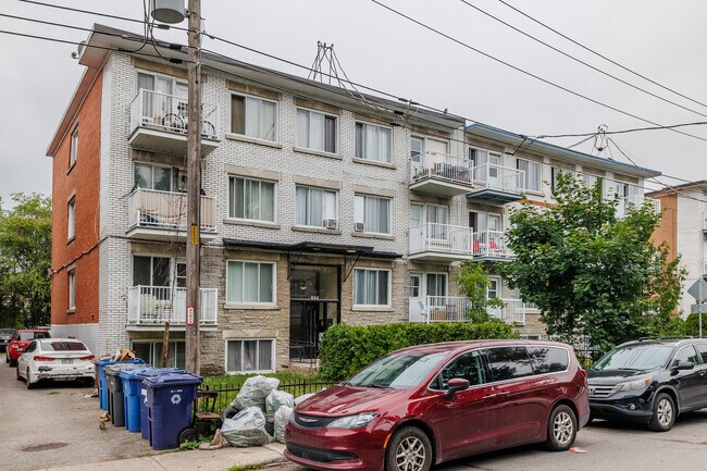 604 81E Av in Laval, QC - Building Photo - Building Photo