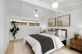 3103 Shipway Ave in Long Beach, CA - Foto de edificio - Building Photo