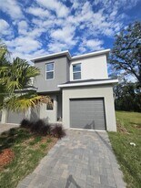 1201 Southstation Pl in Pine Castle, FL - Building Photo