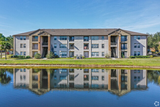 Reflections Apartments in Riverview, FL - Building Photo - Building Photo