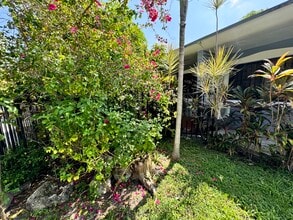 6430 NE 1st Ct in Miami, FL - Foto de edificio - Building Photo