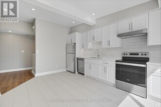 58 Regal Rd in Toronto, ON - Building Photo - Building Photo