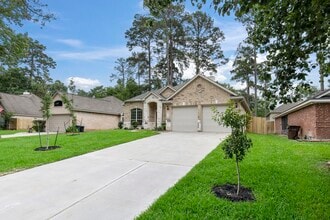 11826 Briarwood Ln in Montgomery, TX - Building Photo - Building Photo