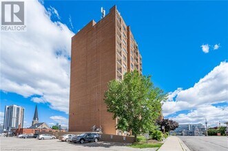 64 Benton St in Kitchener, ON - Building Photo - Building Photo