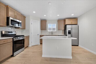 10100 Longtail Dr in Nampa, ID - Building Photo - Building Photo