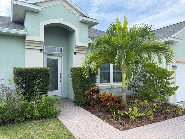 1203 Scarlet Oak Cir in Vero Beach, FL - Building Photo - Building Photo
