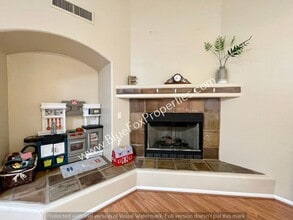 5449 N Cres Ridge Dr in Tucson, AZ - Building Photo - Building Photo