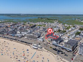 6 Ashworth Ave in Hampton, NH - Building Photo