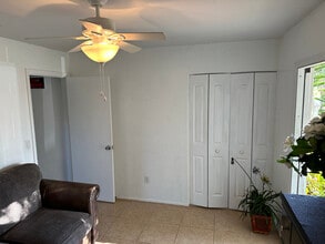 1690 SE Ridgewood St in Port St. Lucie, FL - Building Photo - Building Photo