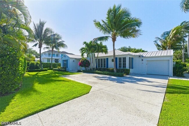 92 10th Ave S in Naples, FL - Building Photo - Building Photo