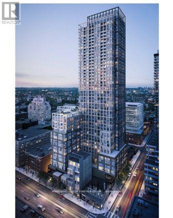 108-1108 Peter St in Toronto, ON - Building Photo