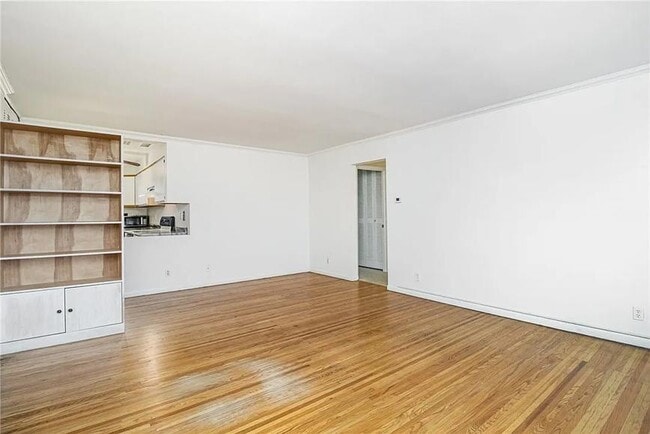 2458 East Ave in Rochester, NY - Building Photo - Building Photo