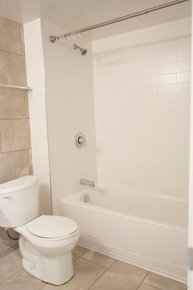 56 Sweetnam Dr in Ottawa, ON - Building Photo - Building Photo