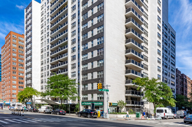 Gramercy Park Towers in New York, NY - Building Photo - Building Photo