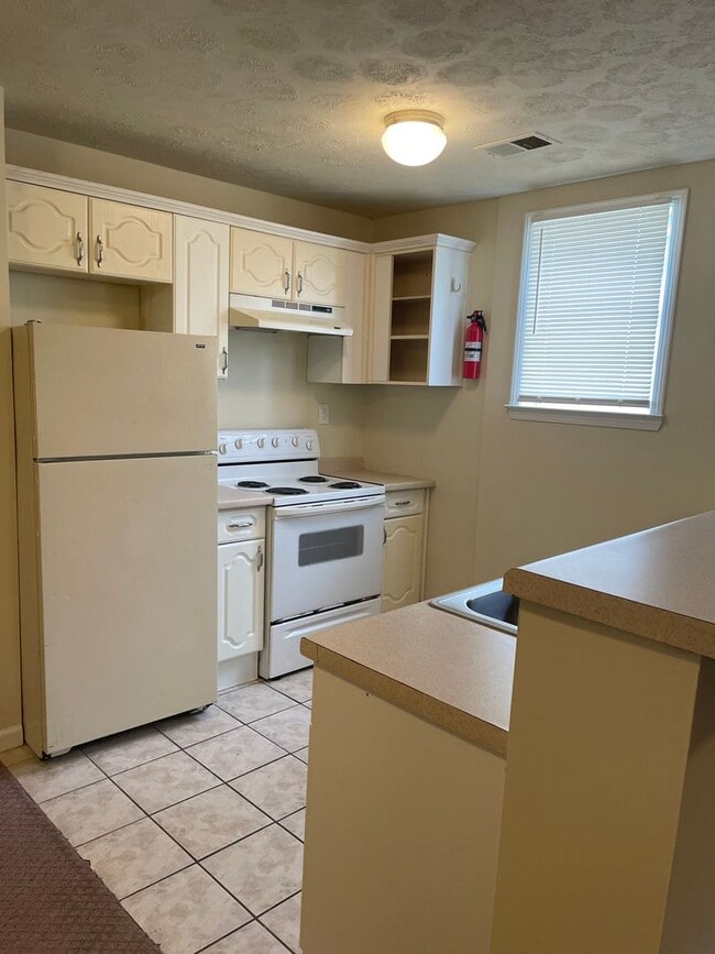 5963 Peco Ln in Austell, GA - Building Photo - Building Photo