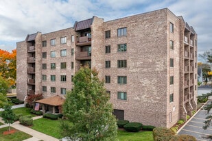 1595 Ashland Ave in Des Plaines, IL - Building Photo