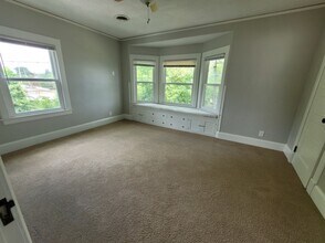 636 21st St in Bettendorf, IA - Building Photo - Building Photo