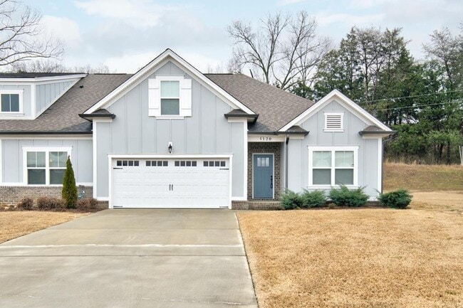 property at 5120 Meadowbend Dr NE