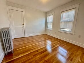 6 Woodlawn St in Boston, MA - Foto de edificio - Building Photo