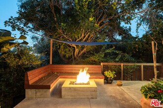 1530 Elevado St in Los Angeles, CA - Building Photo - Building Photo