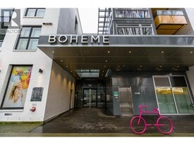 1588 E Hastings St in Vancouver, BC - Building Photo