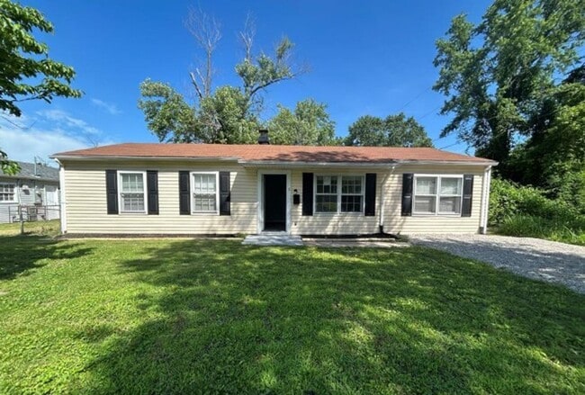 property at 6 Baldwin Ln