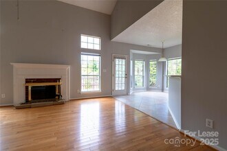 6138 Garamond Ct in Charlotte, NC - Building Photo - Building Photo