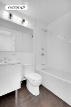 130 W 79th St in New York, NY - Building Photo - Building Photo