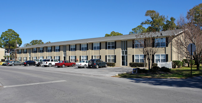 Pelican Bay Apartment Homes in Panama City, FL - Foto de edificio - Building Photo