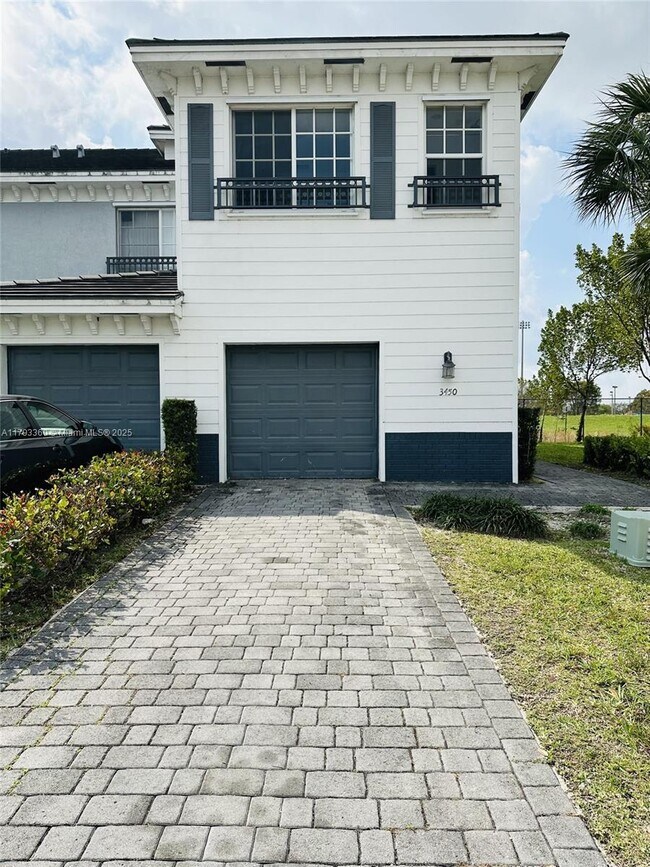 3450 NW 13th St in Lauderhill, FL - Building Photo - Building Photo