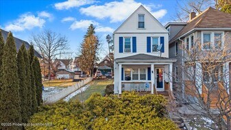 421 N Irving Ave in Scranton, PA - Building Photo