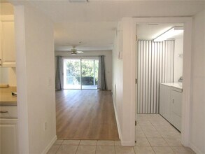 5684 Sheffield Greene Cir in Sarasota, FL - Building Photo - Building Photo