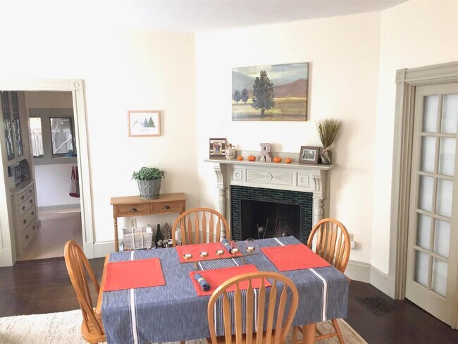 12A Saginaw Ave, Unit a in Cambridge, MA - Building Photo - Building Photo