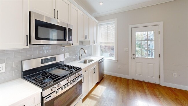 103 Porter St, Unit #4
