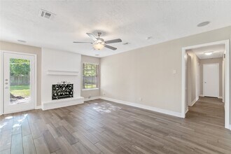 25814 Leafywood Dr in Spring, TX - Building Photo - Building Photo