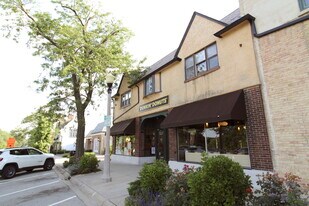 622 N Western Ave in Lake Forest, IL - Building Photo