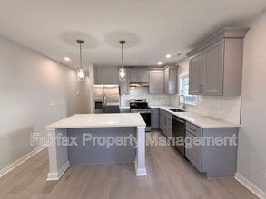 703 N Guthrie Ave in Durham, NC - Building Photo - Building Photo