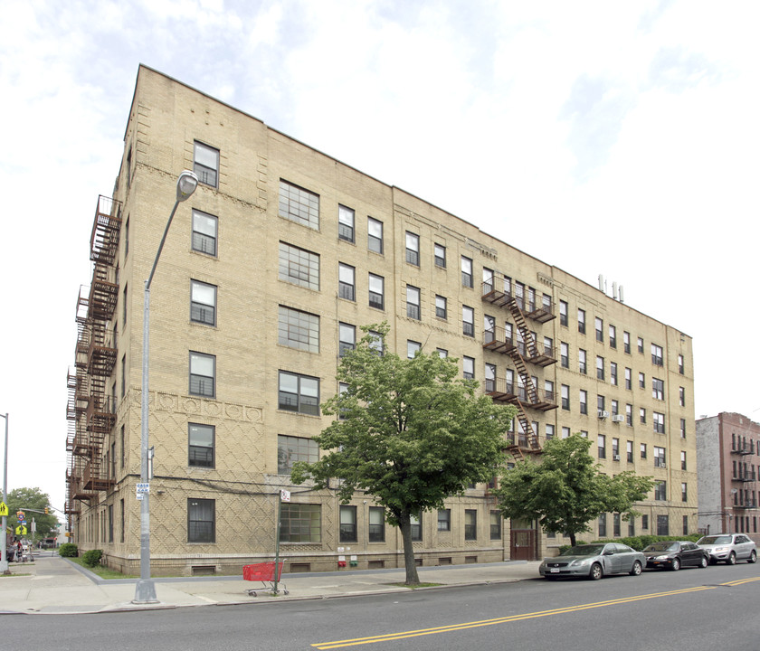 Kings Court Apartments in Brooklyn, NY - Foto de edificio