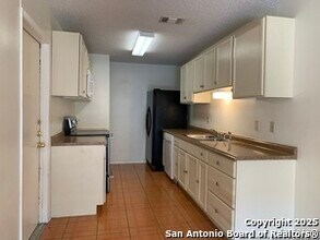 9611 Mystic Bend in San Antonio, TX - Building Photo - Building Photo