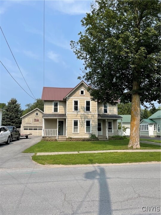 143 N Main St in Black River, NY - Building Photo