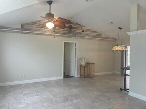 618 SE Streamlet Ave in Port St. Lucie, FL - Building Photo - Building Photo