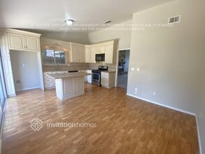 432 Ogden Way in Vacaville, CA - Building Photo - Building Photo