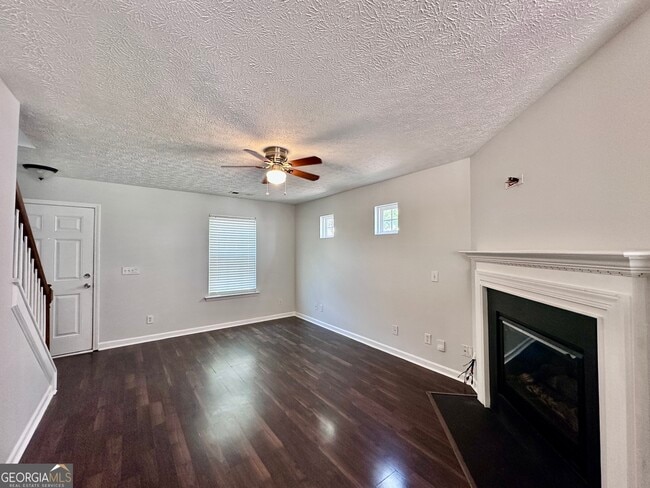 215 Silver Ridge Dr in Dallas, GA - Building Photo - Building Photo