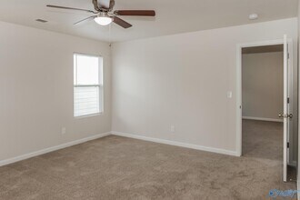 215 Farmington Dr in Harvest, AL - Building Photo - Building Photo